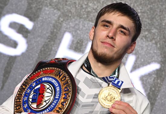 Бокс. Чемпионат мира. Мужчины. Финалы