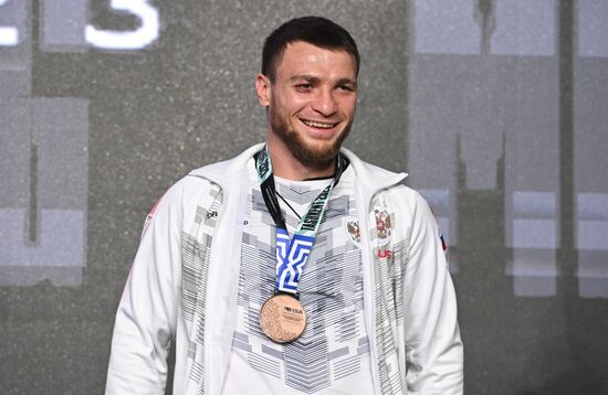 Бокс. Чемпионат мира. Мужчины. Финалы