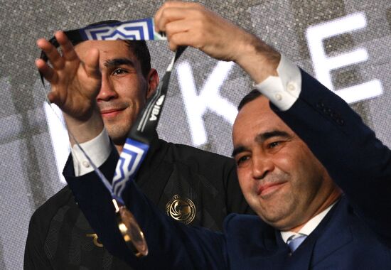 Бокс. Чемпионат мира. Мужчины. Финалы