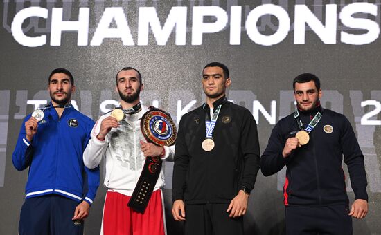 Бокс. Чемпионат мира. Мужчины. Финалы