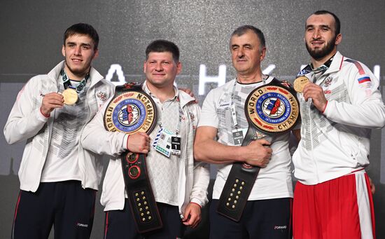 Бокс. Чемпионат мира. Мужчины. Финалы