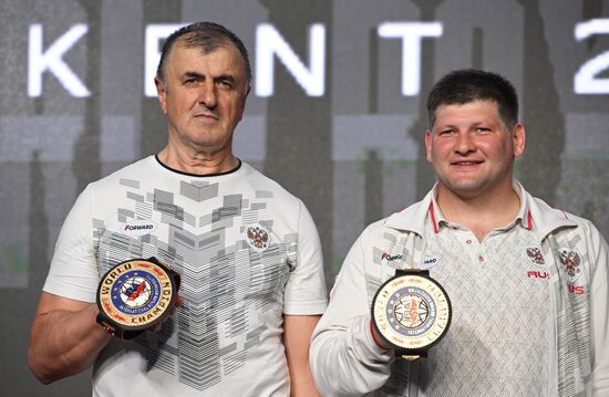 Бокс. Чемпионат мира. Мужчины. Финалы