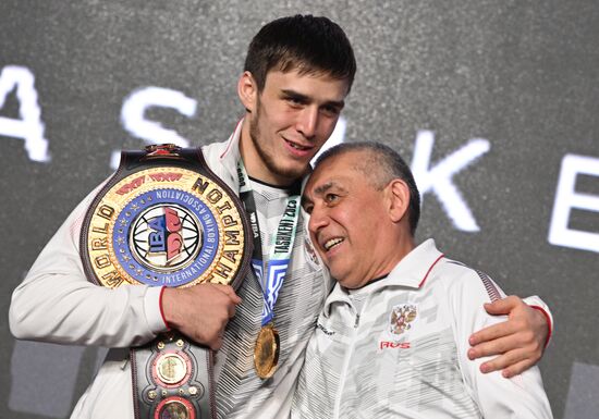 Бокс. Чемпионат мира. Мужчины. Финалы