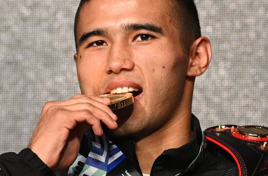 Бокс. Чемпионат мира. Мужчины. Финалы