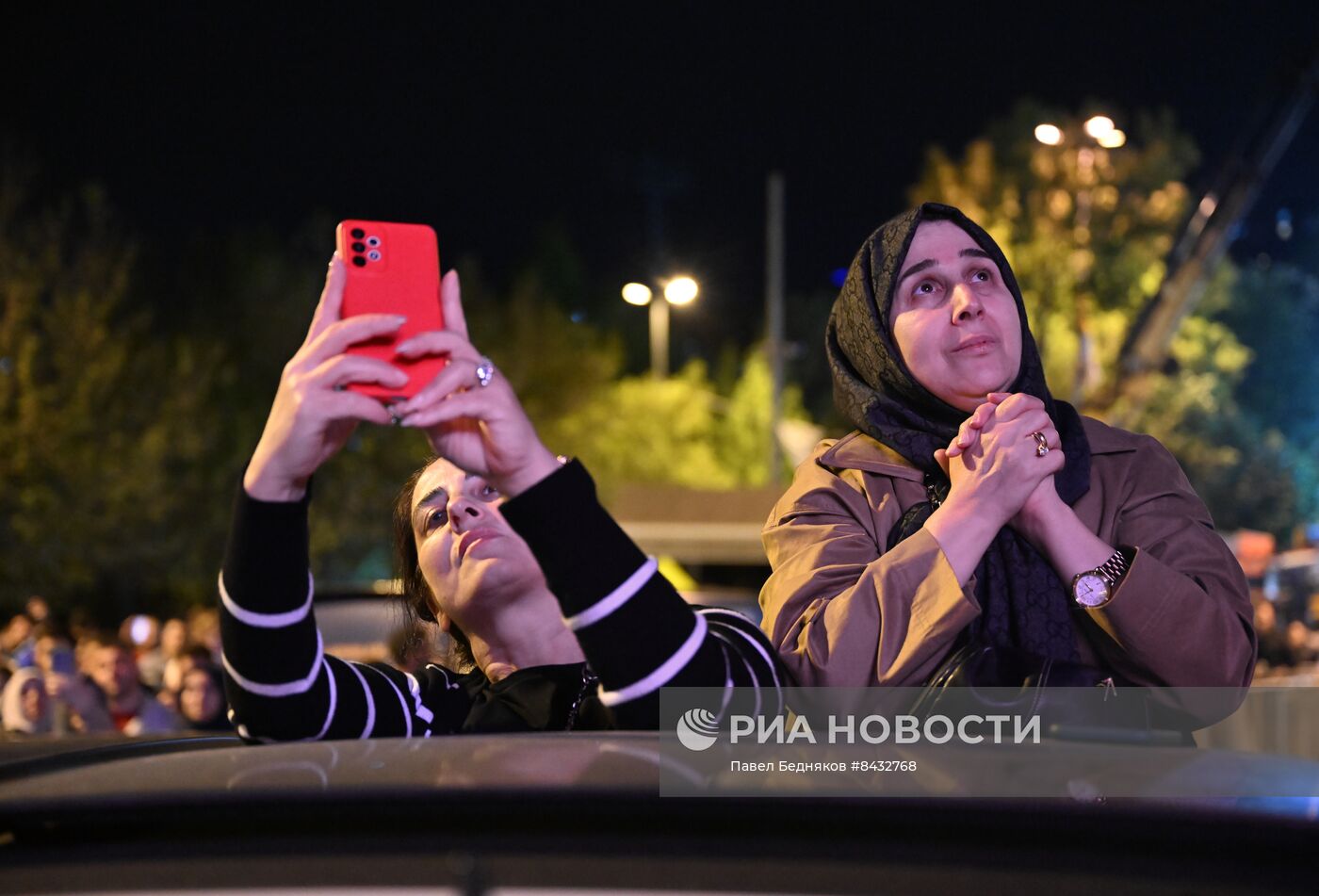 Торжественный митинг сторонников Эрдогана в Стамбуле