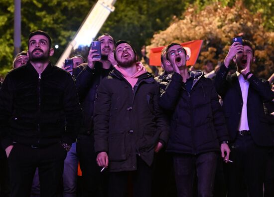 Торжественный митинг сторонников Эрдогана в Стамбуле