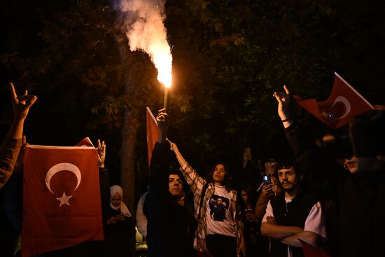 Торжественный митинг сторонников Эрдогана в Стамбуле