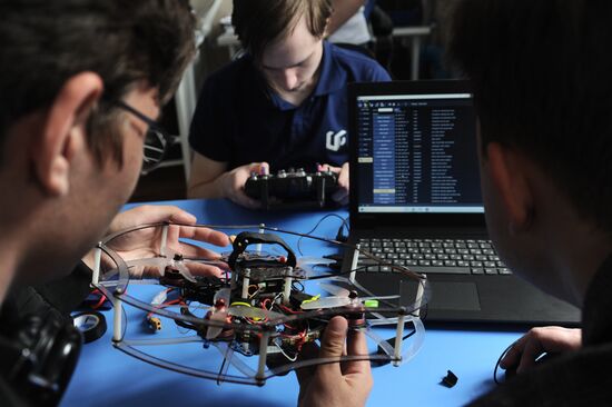 Обучение студентов управлению БПЛА в Тамбове