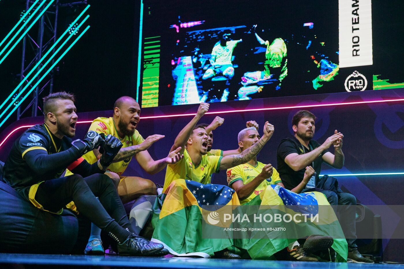 KAZANFORUM 2023. Фиджитал игры по футболу
