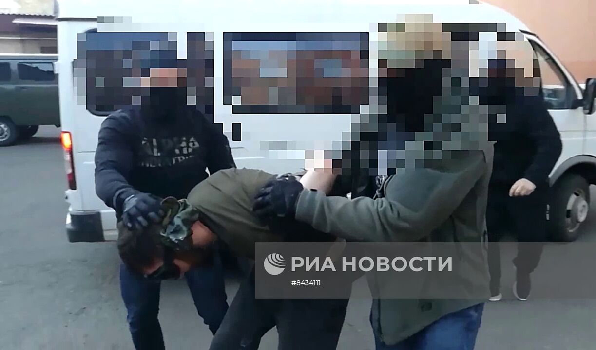 ФСБ задержала в трех регионах пособников международной террористической организации