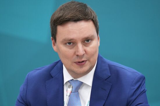 KAZANFORUM 2023. Открытие VII Форума молодых дипломатов стран ОИС. Пленарная сессия 