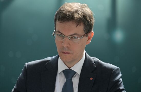 Руководитель Автономной некоммерческой организации "Российская система качества" Максим Протасов на сессии "Перспективы аккредитации органов по сертификации халяль в России" в рамках XIV Международного экономического форума "Россия - Исламский мир: KazanForum". Фото могут быть использованы на условиях, указанных в разделе медиабанка, посвященном Форуму. Место: Россия, Республика Татарстан, Казань. Автор: Александр Кряжев/АНО "Дирекция спортивных и социальных проектов". KAZANFORUM 2023. Перспективы аккредитации органов по сертификации халяль в России