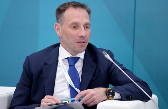 KAZANFORUM 2023. Заседание экспертной площадки НААИР. Глобал