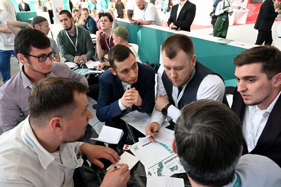 KAZANFORUM 2023. Интеллектуально-развлекательная викторина "MUSLIMQUIZ"