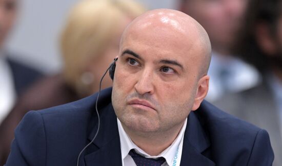 Исполняющий обязанности генерального директора Управления по международной торговле услугами Министерства торговли Турецкой Республики Юсуф Каракаш на сессии "Россия - Турция" в рамках XIV Международного экономического форума "Россия - Исламский мир: KazanForum". Фото могут быть использованы на условиях, указанных в разделе медиабанка, посвященном Форуму. Место: Россия, Республика Татарстан, Казань. Автор: Павел Лисицын/АНО "Дирекция спортивных и социальных проектов". KAZANFORUM 2023. Россия - Турция