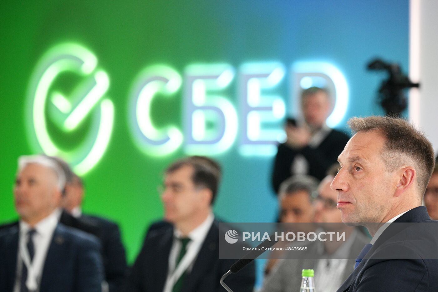 KAZANFORUM 2023. Ломая стереотипы: Российская экономика в санкционной реальности