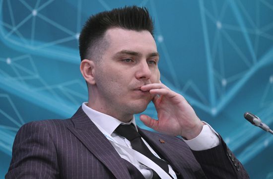 Координатор проекта "Сахих инвест" Артур Нурмухаметов на сессии "Финансовые технологии в исламских финансах , тренды и особенности" в рамках XIV Международного экономического форума "Россия - Исламский мир: KazanForum". Фото могут быть использованы на условиях, указанных в разделе медиабанка, посвященном Форуму. Место: Россия, Республика Татарстан, Казань. Автор: Кирилл Каллиников/АНО "Дирекция спортивных и социальных проектов". KAZANFORUM 2023. Финансовые технологии в исламских финансах, тренды и особенности