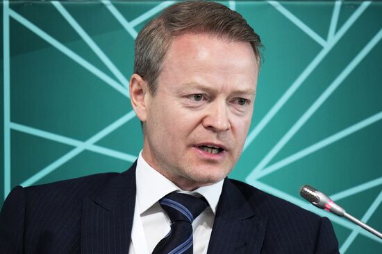 Генеральный директор ООО "СИТРОНИКС ЭЛЕКТРО" Андрей Гурленов на сессии "Россия - Исламский мир: сотрудничество в области судостроения" в рамках XIV Международного экономического форума "Россия - Исламский мир: KazanForum". Фото могут быть использованы на условиях, указанных в разделе медиабанка, посвященном Форуму. Место: Россия, Республика Татарстан, Казань. Автор: Алексей Даничев/АНО "Дирекция спортивных и социальных проектов". KAZANFORUM 2023. Россия - Исламский мир: сотрудничество в области судостроения