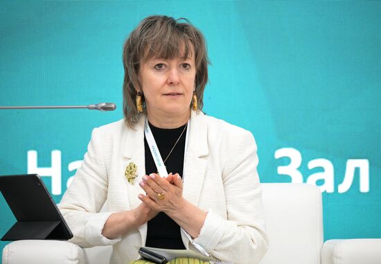 KAZANFORUM 2023. Международная кооперация женщин России и исламского мира  