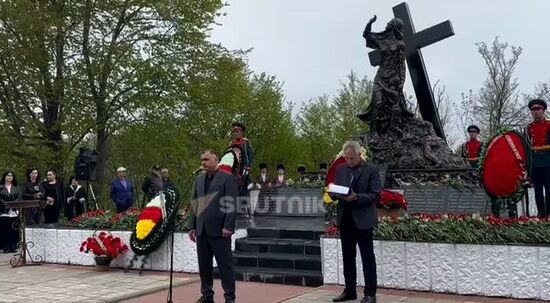 Президент обратился к собравшимся на траурном митинге, посвященном Зарской трагедии