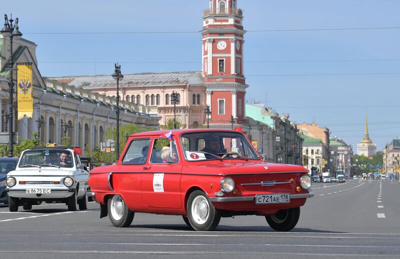 22 ноября - 65 лет назад в СССР выпущена первая партия автомобилей "Запорожец"
