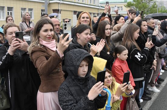 Празднование последнего звонка в регионах России