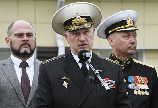 Празднование последнего звонка в регионах России