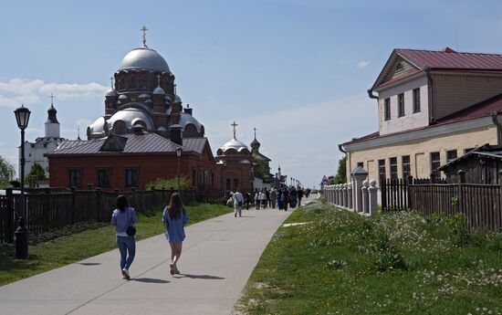 KAZANFORUM 2023. Обзорная экскурсия на остров-град Свияжск 