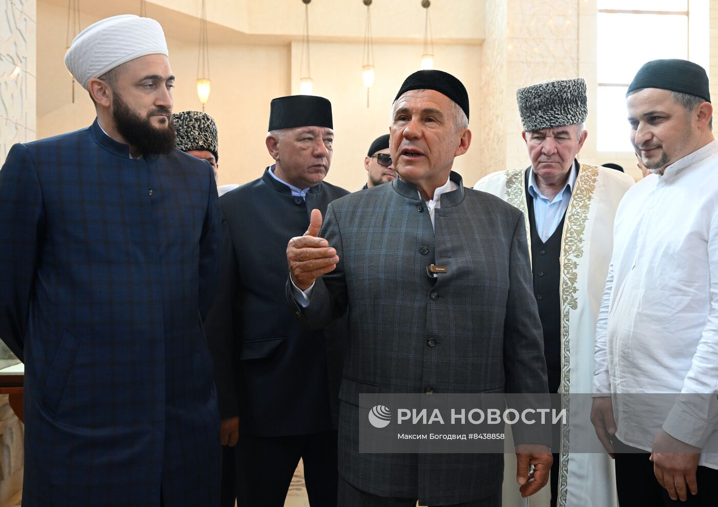 KAZANFORUM 2023. Глава Татарстана Р. Минниханов принял участие в фестивале "Изге болгар жыены"