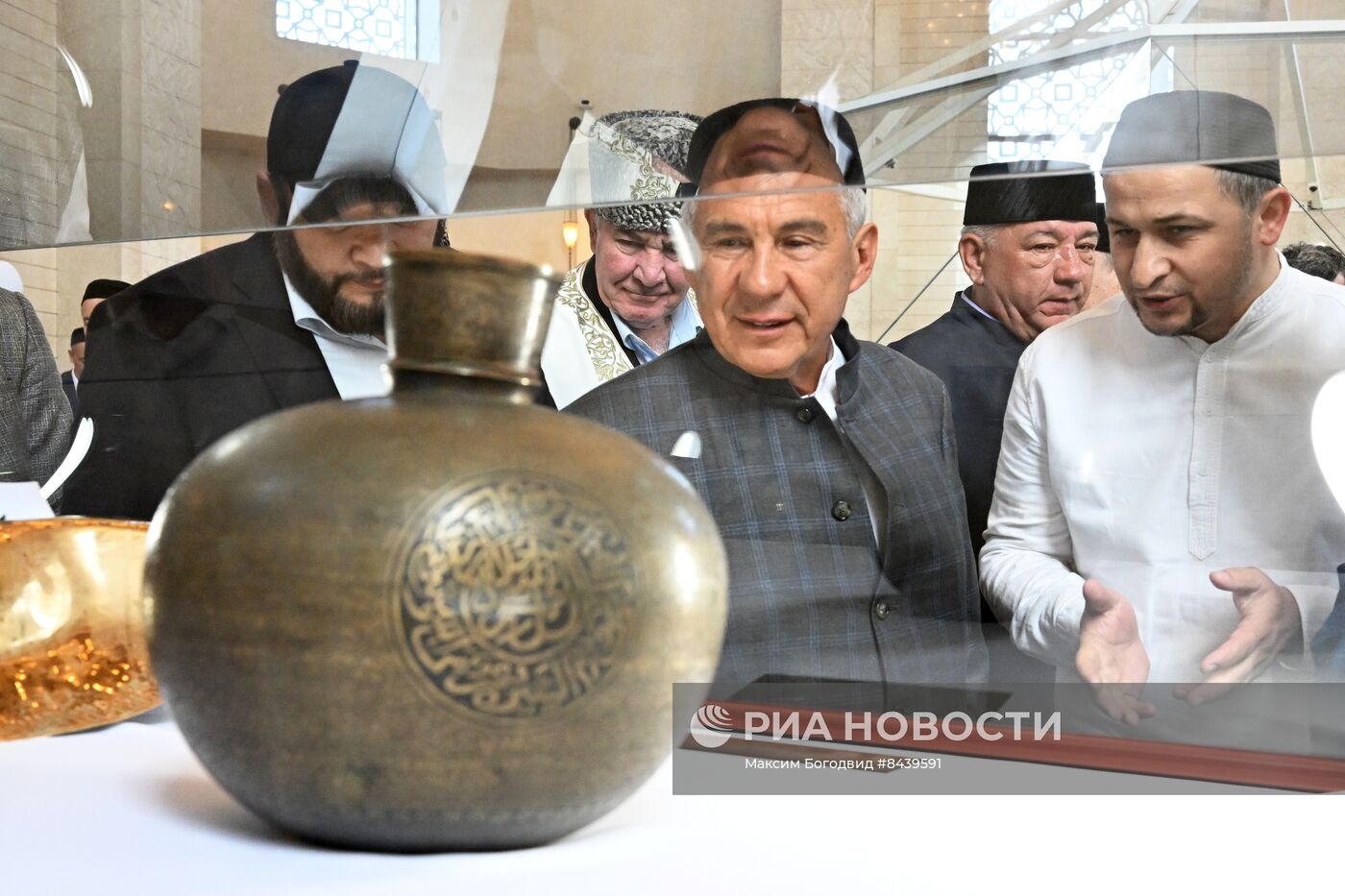 KAZANFORUM 2023. Глава Татарстана Р. Минниханов принял участие в фестивале "Изге болгар жыены"