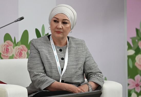 KAZANFORUM 2023. Благотворительность: бумеранг добра в Исламе