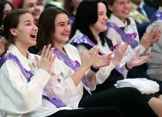 Празднование последнего звонка в Москве