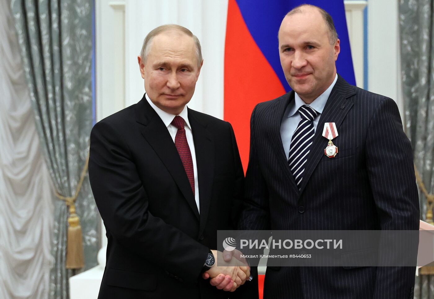 Президент РФ В. Путин вручил государственные награды