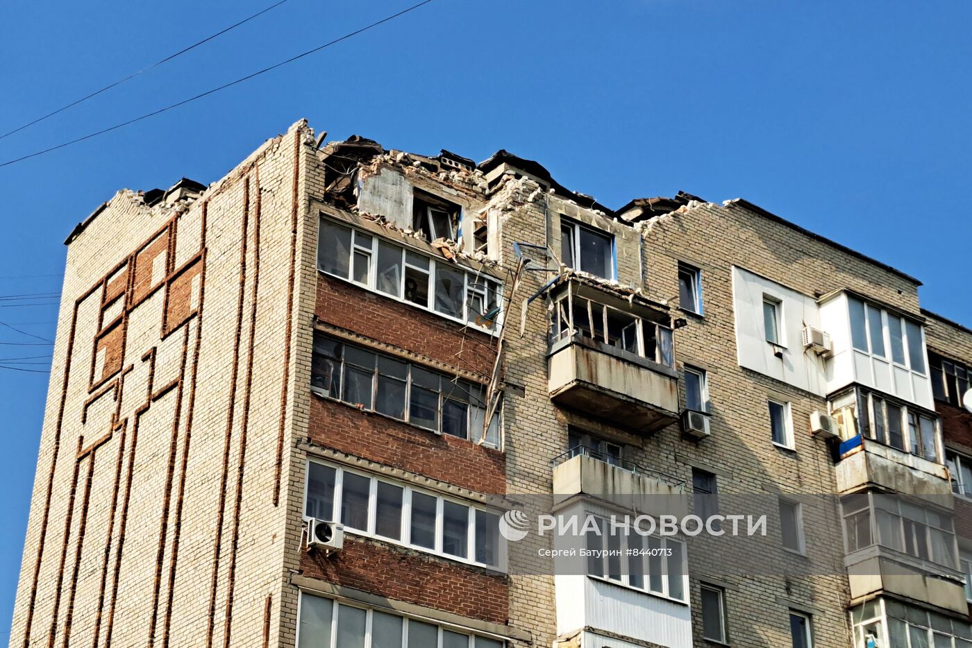 Последствия обстрела Ясиноватой в ДНР из РСЗО 