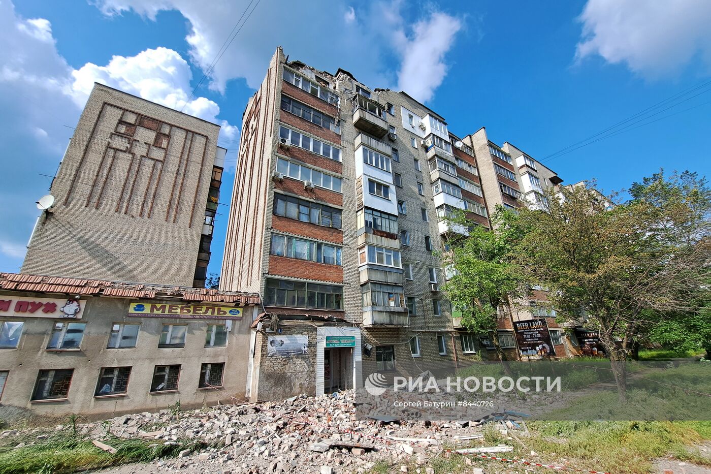 Последствия обстрела Ясиноватой в ДНР из РСЗО "Град"