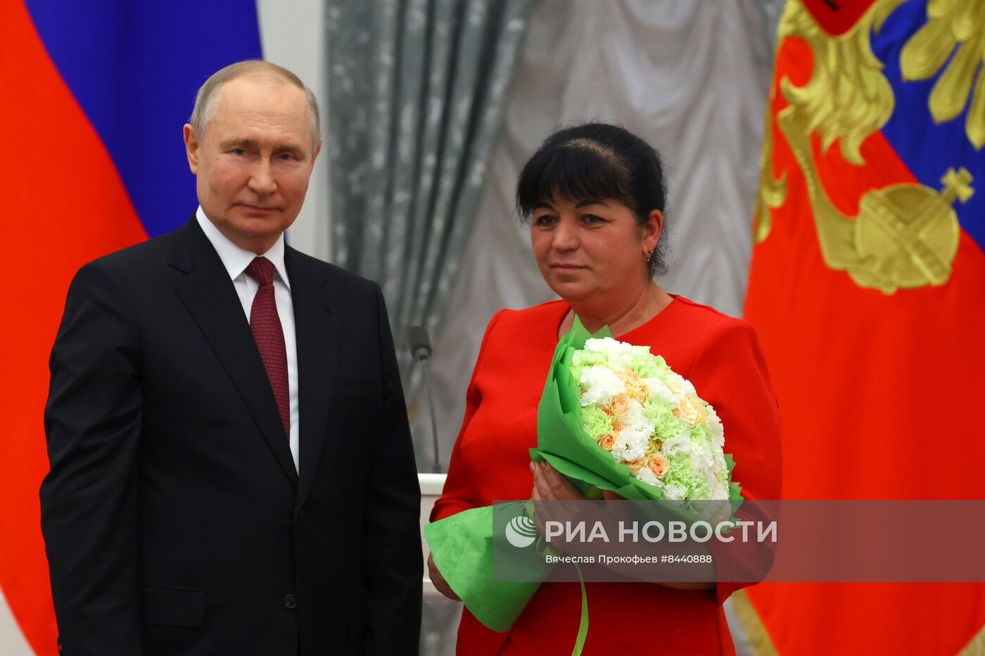 Президент РФ В. Путин вручил государственные награды