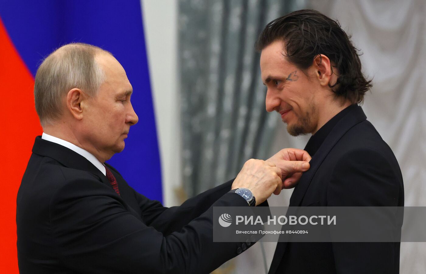 Президент РФ В. Путин вручил государственные награды