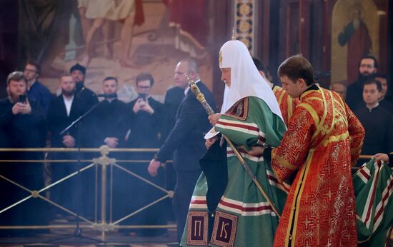 Патриаршее служение в день памяти святых равноапостольных Мефодия и Кирилла в храме Христа Спасителя