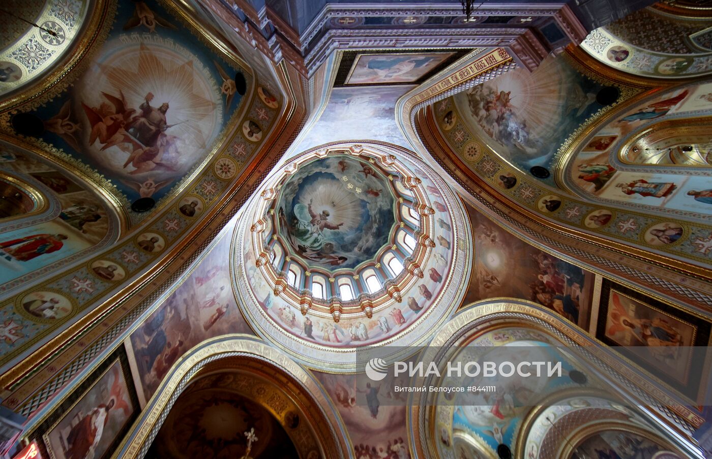 Патриаршее служение в день памяти святых равноапостольных Мефодия и Кирилла в храме Христа Спасителя