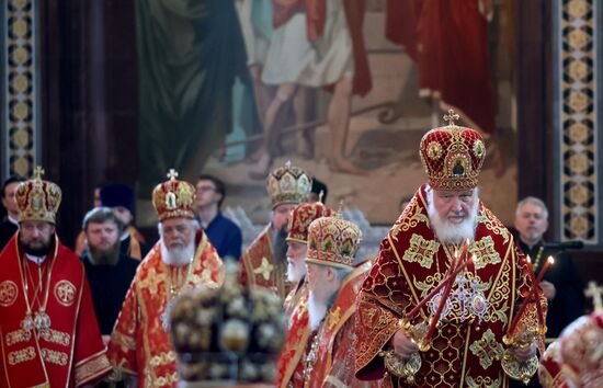 Патриаршее служение в день памяти святых равноапостольных Мефодия и Кирилла в храме Христа Спасителя