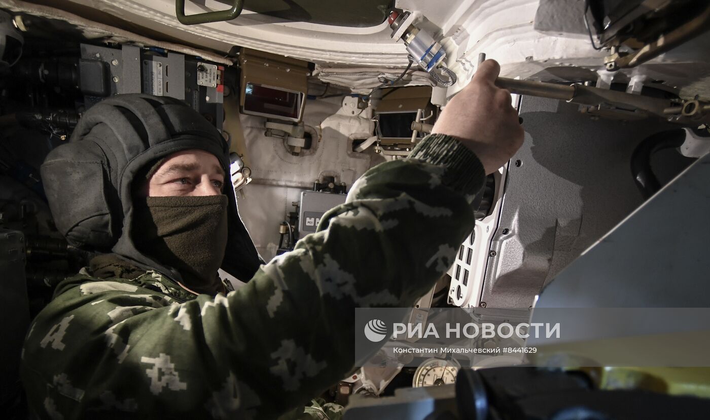 Подготовка экипажей танков Т-90 "Прорыв"