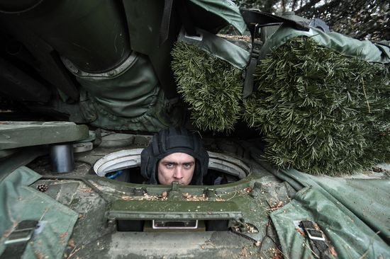 Подготовка экипажей танков Т-90 "Прорыв"