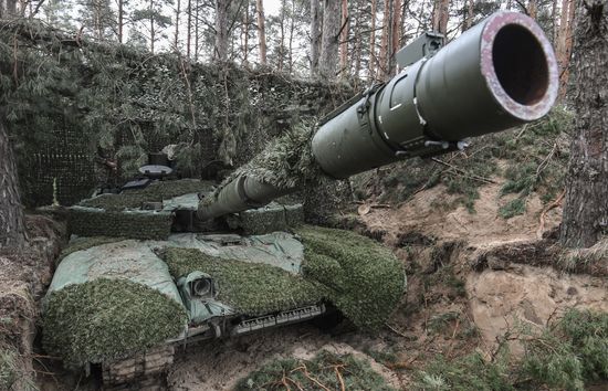 Подготовка экипажей танков Т-90 "Прорыв"