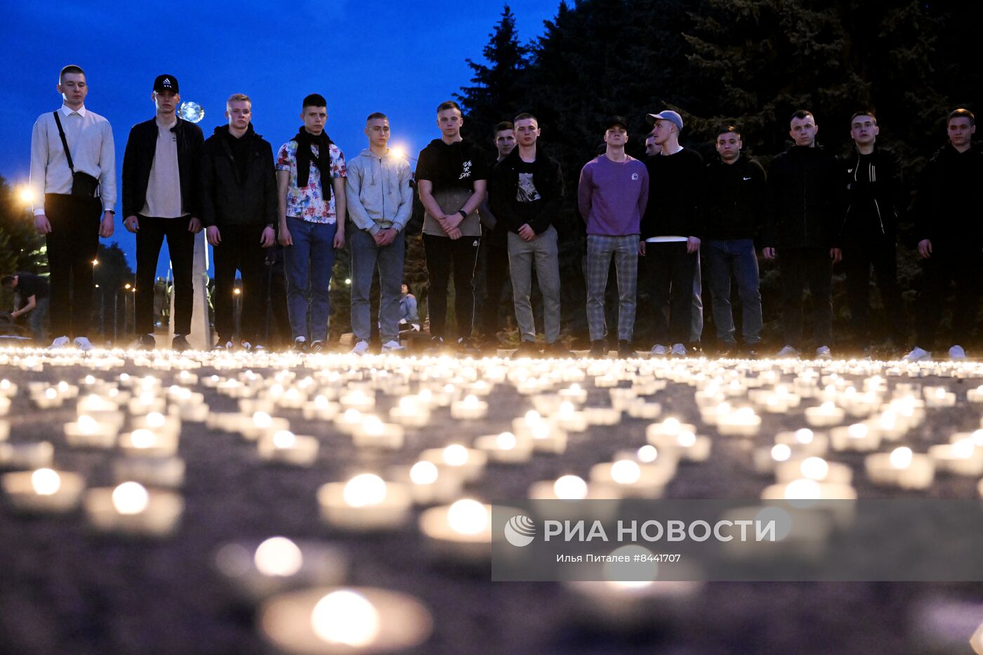 Акция на Поклонной горе к Международному дню пропавших детей
