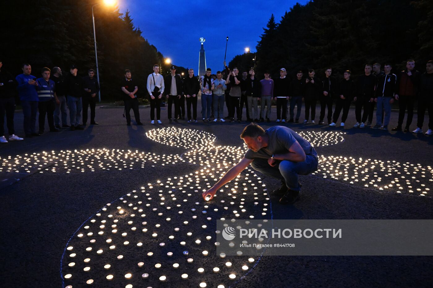 Акция на Поклонной горе к Международному дню пропавших детей
