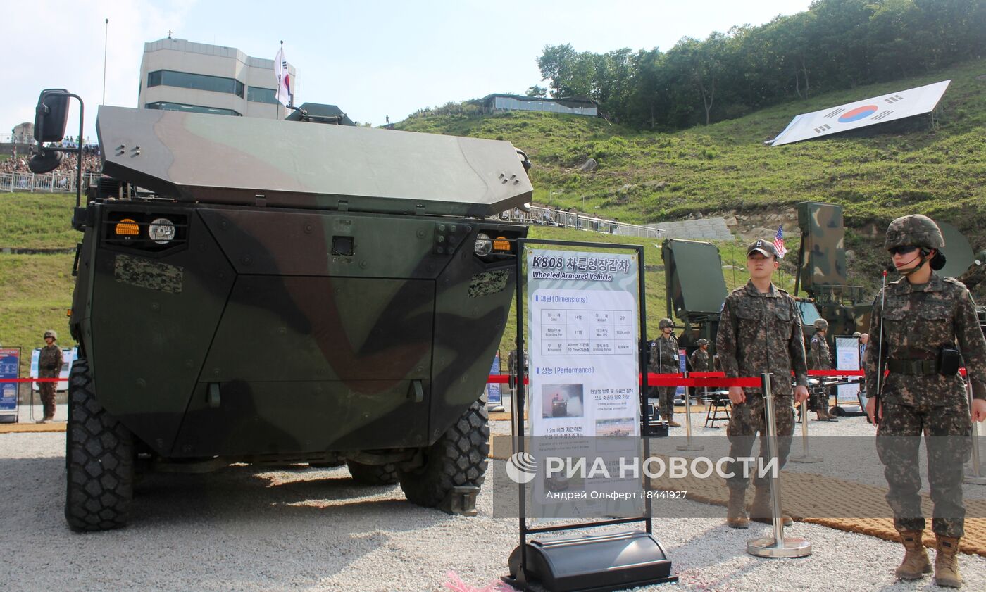 В Южной Корее стартовали крупные учения с боевыми стрельбами