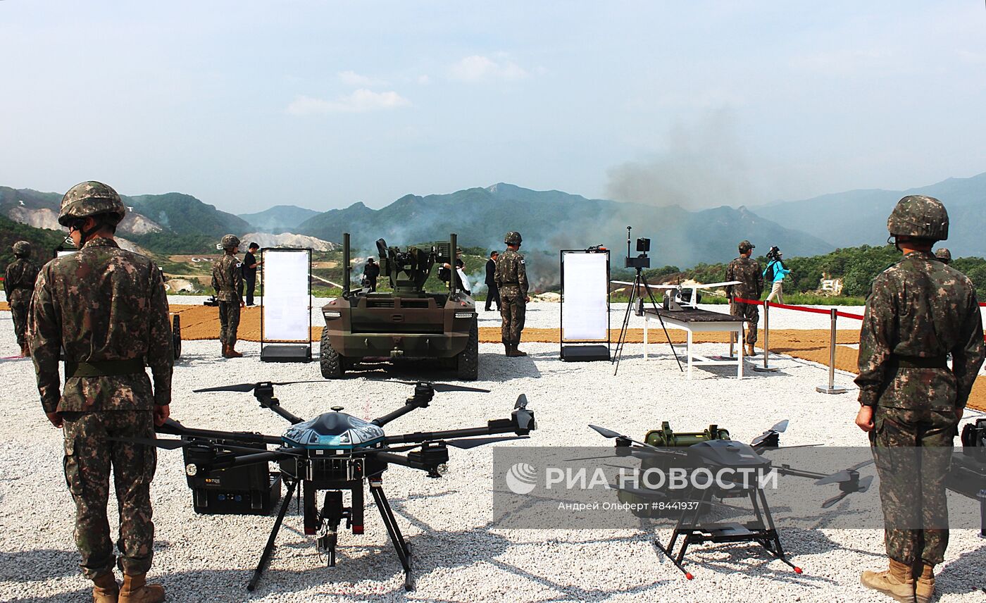 В Южной Корее стартовали крупные учения с боевыми стрельбами