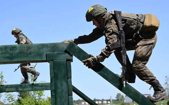 Всероссийская олимпиада по военной подготовке в Казани