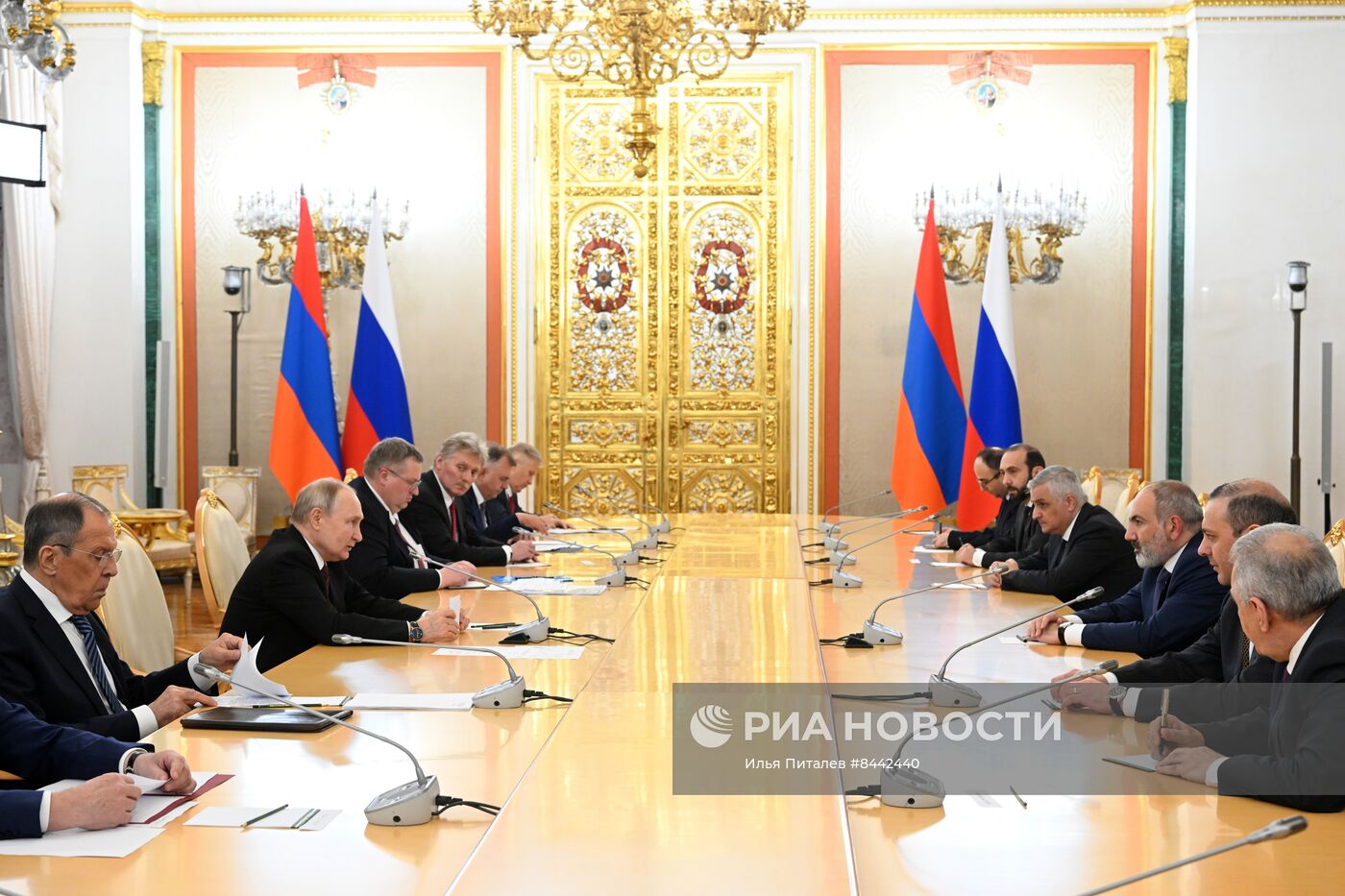 Президент РФ В. Путин провел встречи с лидерами ЕАЭС