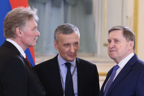 Президент РФ В. Путин провел встречи с лидерами ЕАЭС